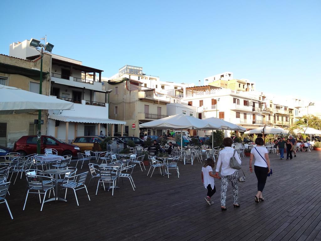 La Terrazza Sul Mar Mediterraneo Маринелла Экстерьер фото